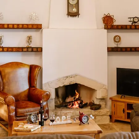 Iliada's Traditional Stone House * Pafos