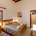 Сasa de vacaciones Iliada Traditional Stone House With Private Pool, Paphos