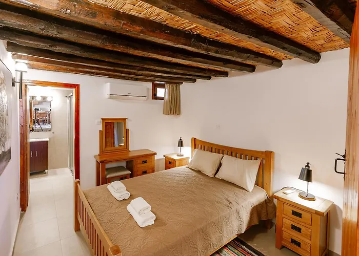 Iliada Traditional Stone House With Private Pool, * パ フォス