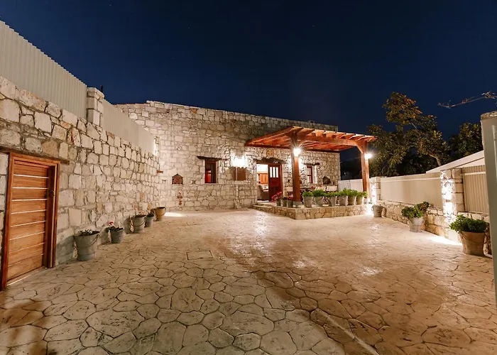 Semesterbostad Iliada Traditional Stone House With Private Pool,