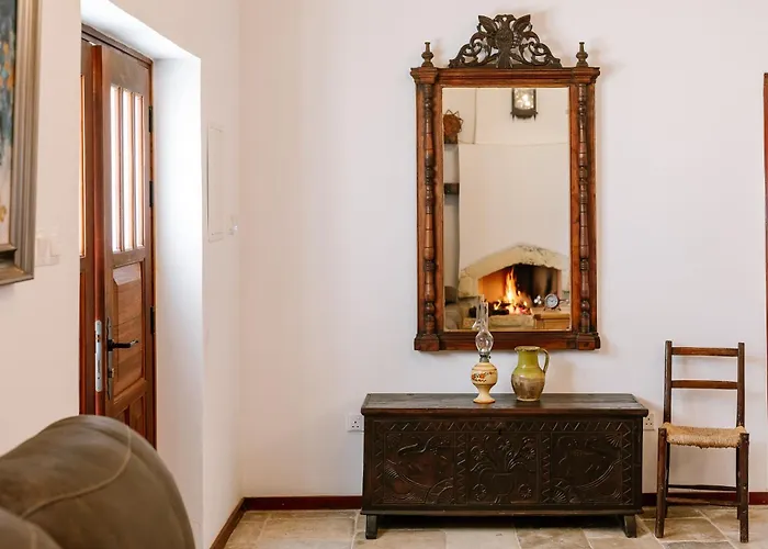 Feriehus Iliada Traditional Stone House With Private Pool,